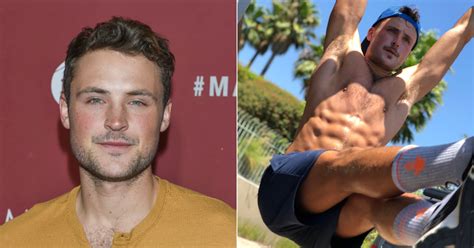 Zac Efron and Dylan Efron played the roles of dutiful big brothers while spending Thanksgiving as a family. “Happy Thanksgiving ,” Dylan, 31, wrote via Instagram on Friday, November 24 ...
